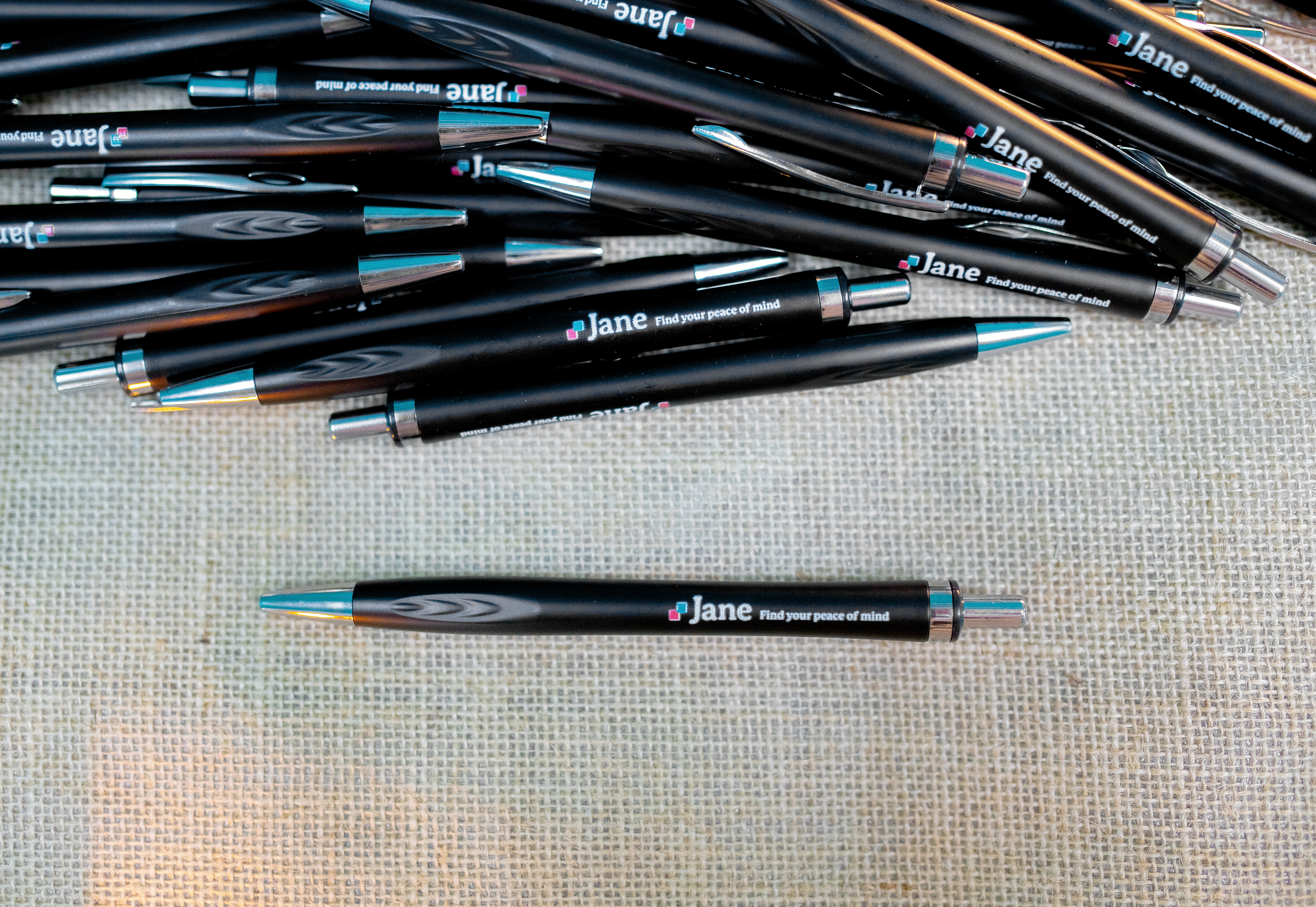 עטים שחורים עם הדפסה צבעונית JADE