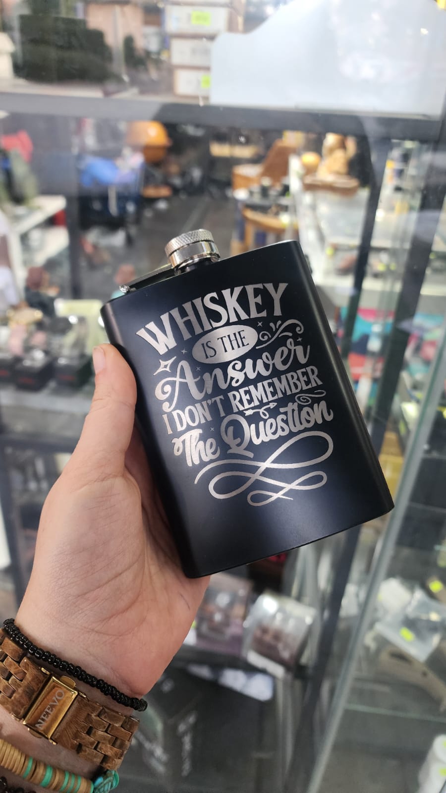 פלאסק מצופה עם חריטה